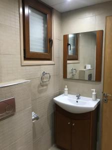 Ithaki Phinikoudes Apartment No. 107