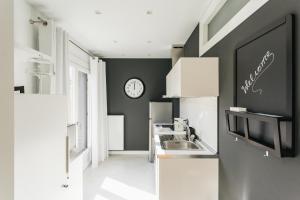 Lori Margariti Sea View Flat