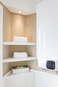 Lori Margariti Sea View Flat