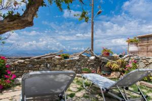 The Old Pomegranate House