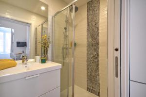 Yellow Barqueta Studio