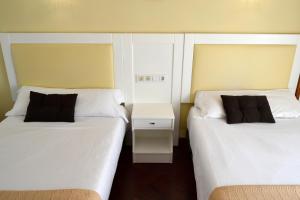 Superior Double Room with Partial Sea View room in Hotel Alda Santa Cristina