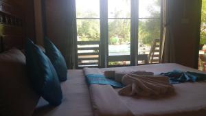 Lanta Long Beach Hostel