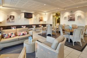 Hotels Hotel Vacances Bleues Villa Caroline : photos des chambres