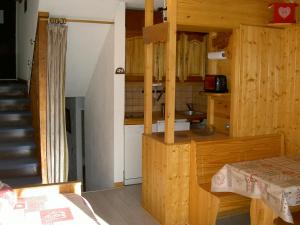 Les Menuires Résidence Brelin Skis aux pieds