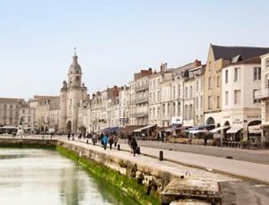 Hotels ibis La Rochelle Centre Historique : photos des chambres