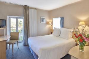 Hotels Hotel Vacances Bleues Villa Caroline : photos des chambres