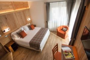 Deluxe Double or Twin Room with Balcony