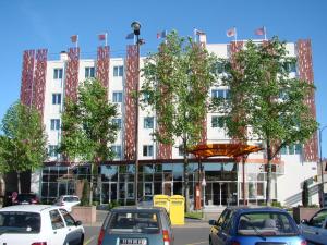 Logis Hotels Grand Hotel d'Orleans : Chambre Triple