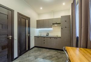 Apartments on Lysenka 3 near Golden Gate