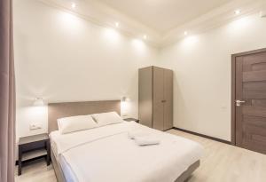 Apartments on Lysenka 3 near Golden Gate