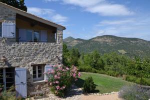 Maisons de vacances Le Vieil Aiglun : photos des chambres