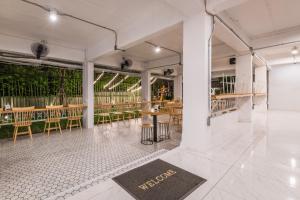 Your Space Hotel Prasingh