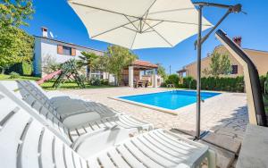 House Semy with private pool 