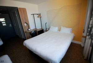 Hotels B&B HOTEL Bordeaux Centre Gare Saint-Jean : Chambre Quadruple