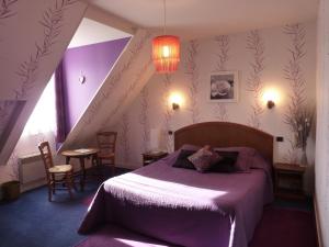 Hotels Hotel A La Renommee : photos des chambres