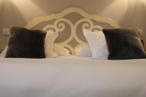 Hotels Hotel le Cheval Blanc : photos des chambres