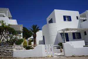 Nicos Studios & Apartments Paros Greece