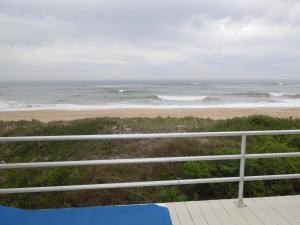 Two Bedroom Townhouse - Oceanfront room in Royal Atlantic Beach Resort
