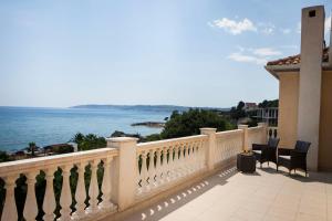 Lourdata Villa Sleeps 6 Pool WiFi Kefalloniá Greece