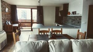 Apartment with mountain view