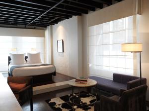 Deluxe Room room in Establishment Hotel