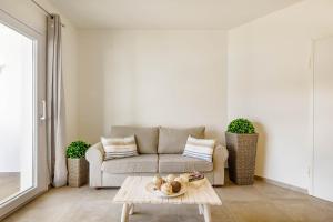 Caneis Apartments img94