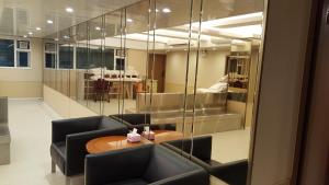 Whole Sunshine International Guest House