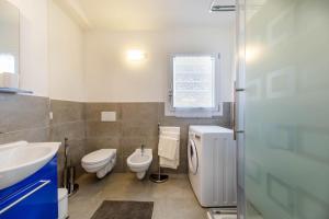 Caneis Apartments img56