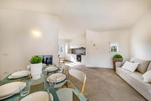 Caneis Apartments img32