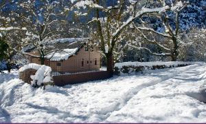 Chalet Coquelicot (Co-cli-co) relax in nature Achaia Greece