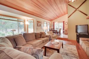 Three Bedroom House room in 46 Poplar Loop