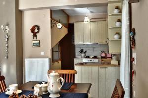 Chalet Coquelicot (Co-cli-co) relax in nature Achaia Greece