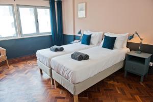 Prosecco Lifestyle in Lisbon by Mishas Place 4B