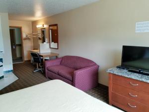King Suite with Spa Bath room in Inn of the Pines