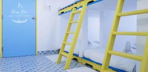 HuaHin Night Market Hostel