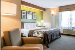 Sleep Inn & Suites Oregon - Toledo