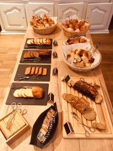 Hotels Le Galion Hotel et Restaurant Canet Plage - Logis : photos des chambres