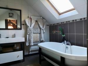 B&B / Chambres d'hotes Le Domaine des Pres du Hom : photos des chambres