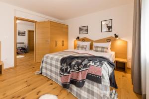 Apartments and Rooms Kaja