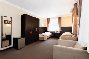 Standard Twin Room room in Parkoff Hotel