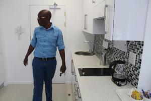 Pat Luxurious Studio