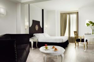 Premium Double Room with Sofa-Bed room in Palace Catania | UNA Esperienze