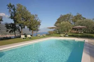 Villa Desirè - سالو