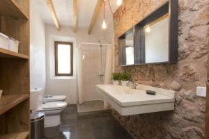 Es Coco Mountain Cottage in Sóller by PriorityVillas