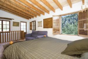 Es Coco Mountain Cottage in Sóller by PriorityVillas