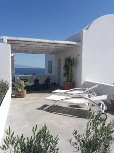 Sun Anemos Resort Santorini Greece