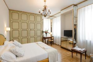 Family Room (2 Adults + 2 Children) room in Hotel Continental