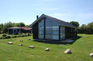 Holiday home with seaview Haulundsvej 098511