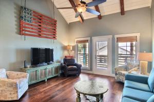 Two-Bedroom Townhouse room in The Black Pearl Condo